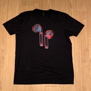 Apple Airpods EXCLUSIVE Visitor Center T-Shirt M